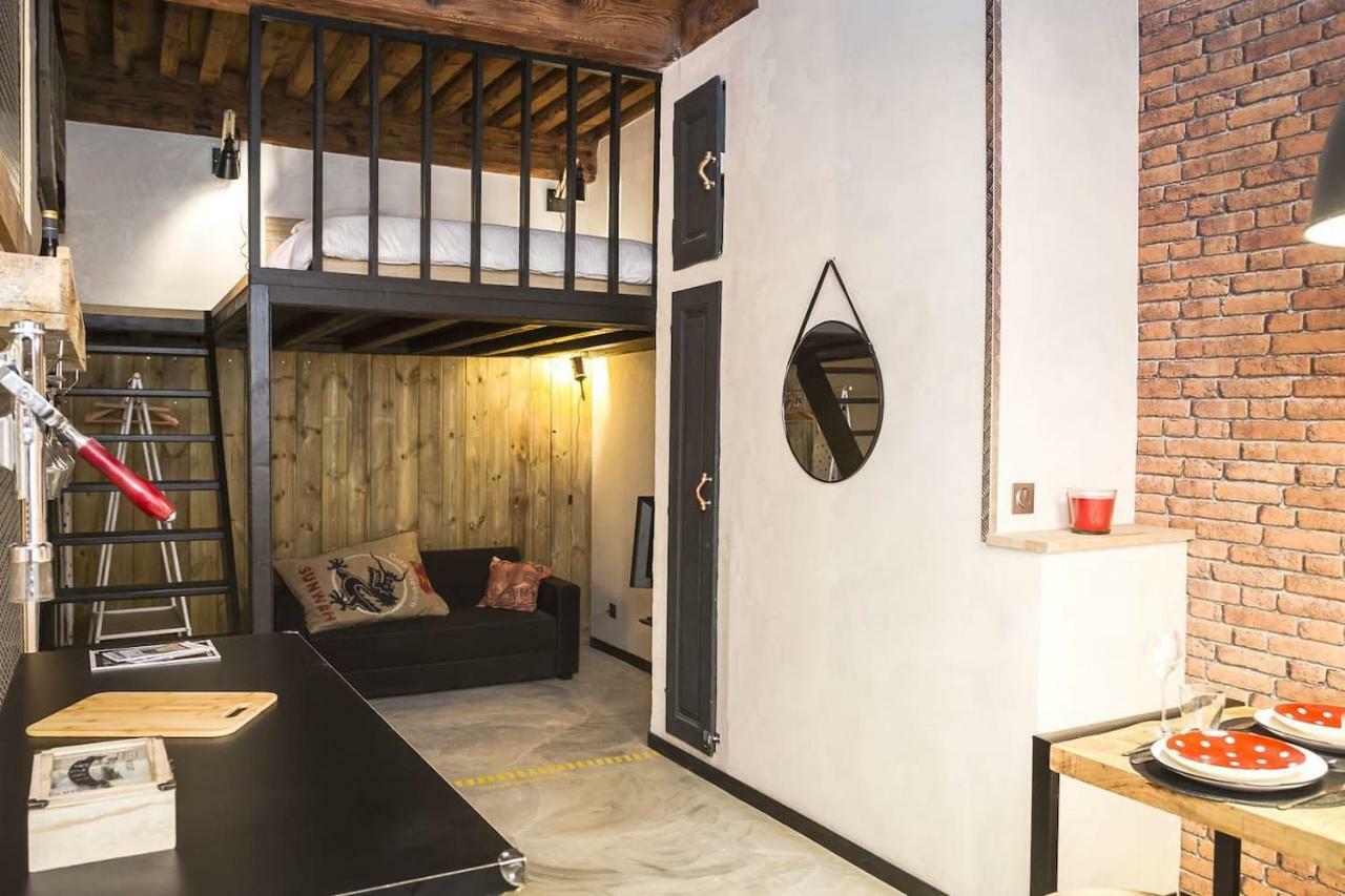 Small Factory Apartment Lyon Luaran gambar