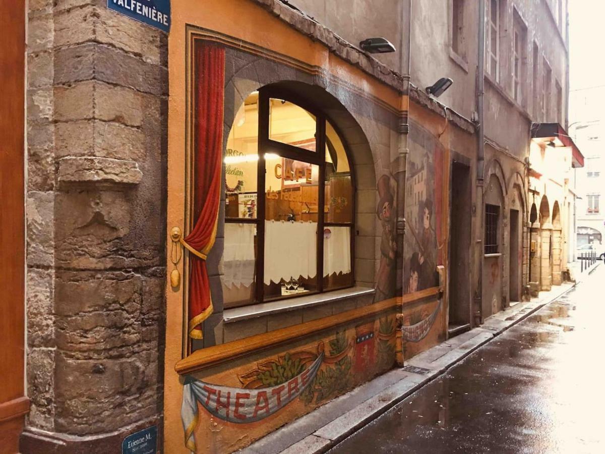 Small Factory Apartment Lyon Luaran gambar